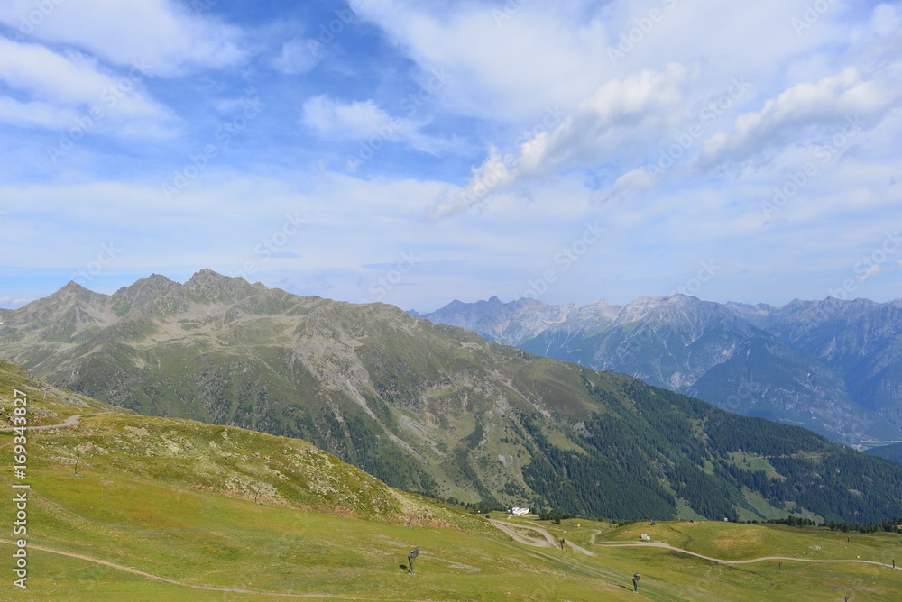 Schönjoch, Gipfel der Samnaungruppe in Fiss-Tirol 