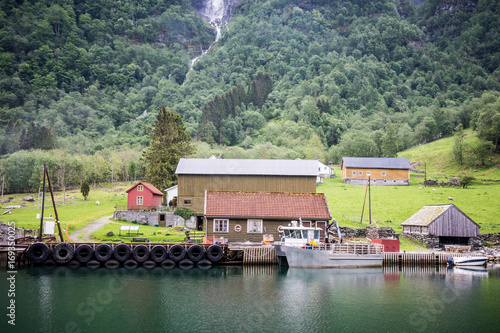 Obraz na płótnie House and Boat on Fjord w salonie