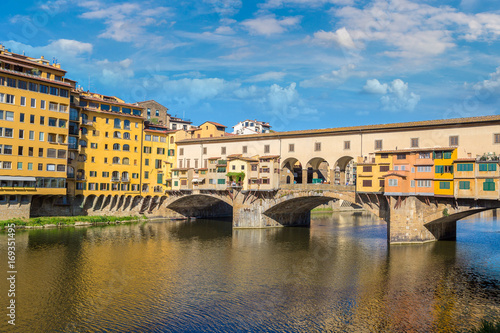 Ponte Vecchio bridge in Florence © Sergii Figurnyi