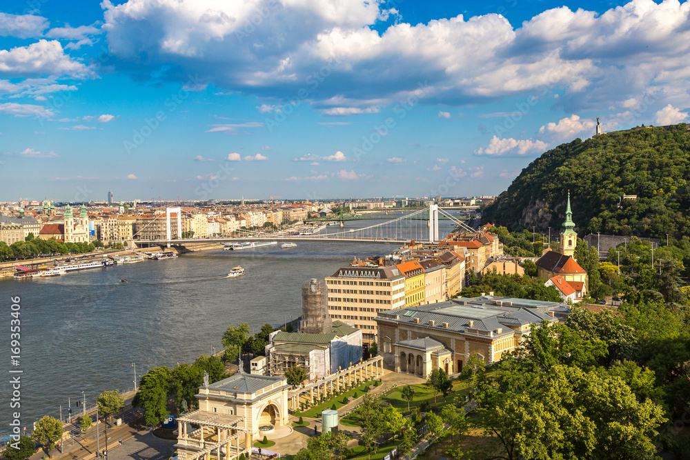 Obraz premium Panoramic view of Budapest