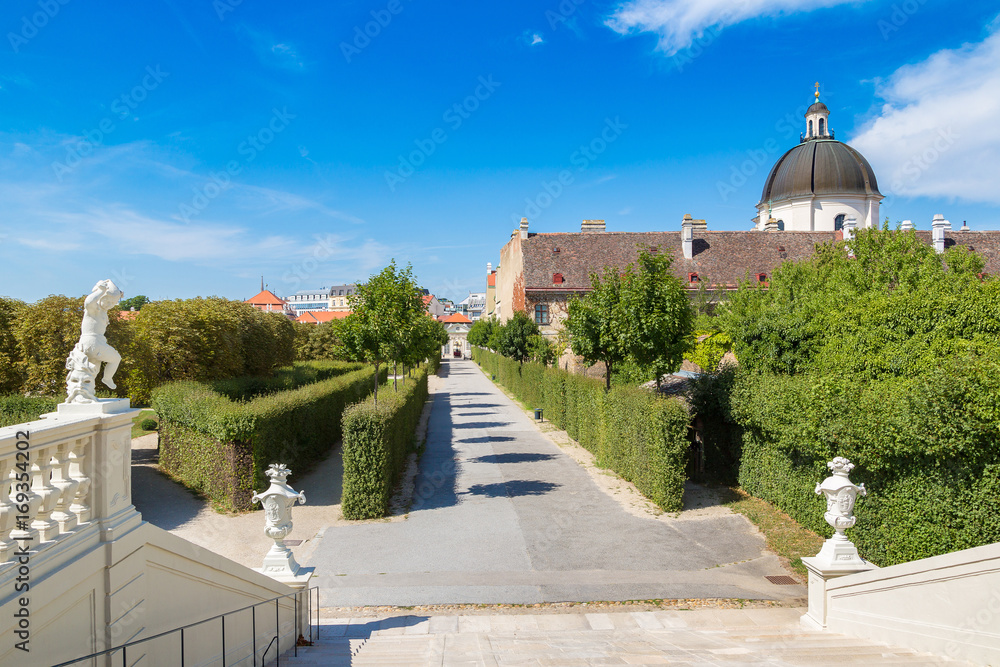 Fototapeta premium Belvedere garden in Vienna, Austria