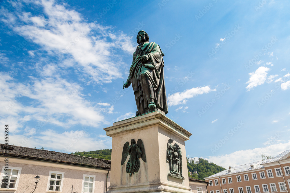 Statue off Mozart in Salzburg