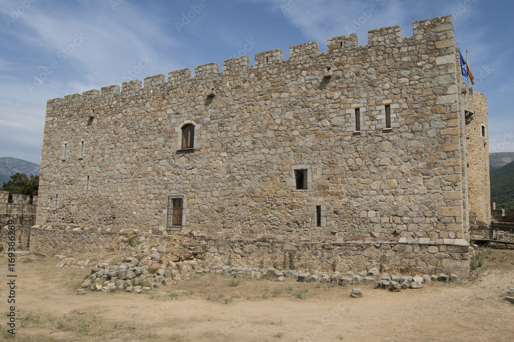 La Adrada Castle