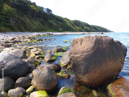 Findlinge an Rügens Küste