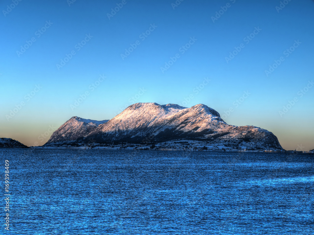 Soleil de midi dans l'hiver polaire, Norvège