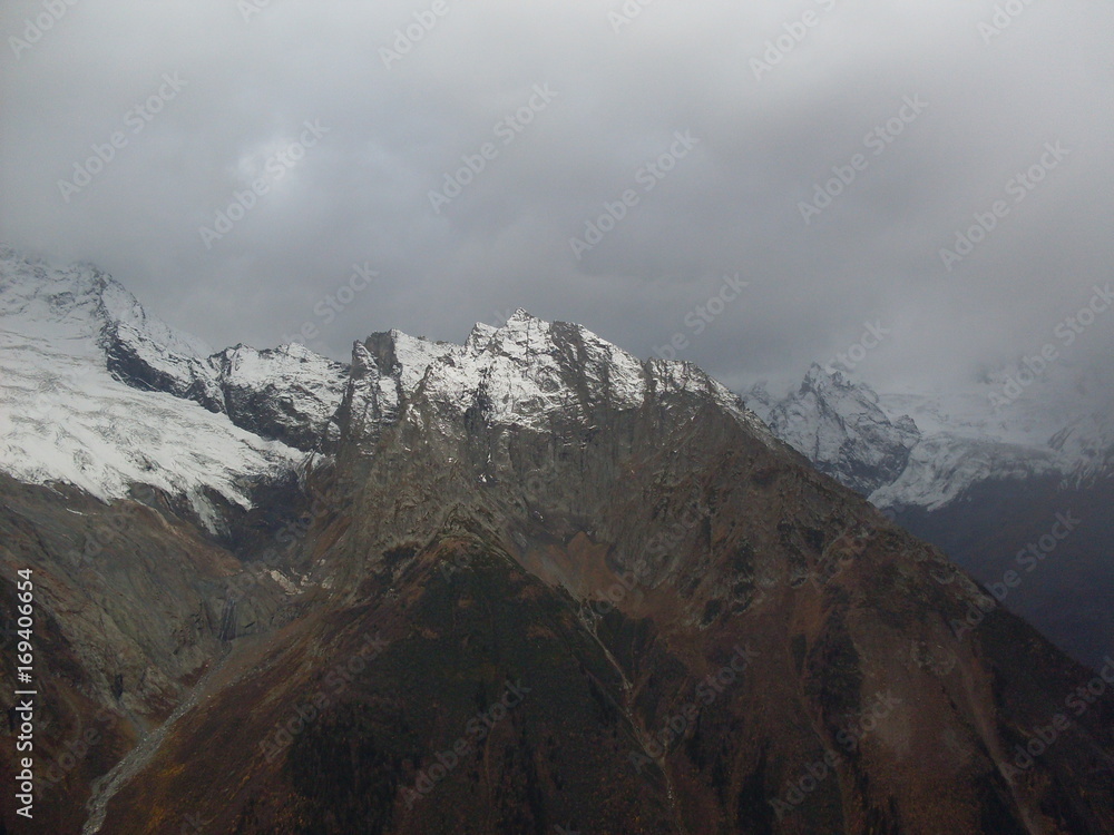 Obraz premium Dzhuguturliuchat mountain