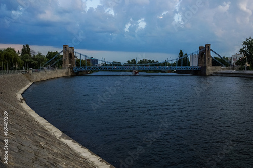 Bridge Grunwaldzki over the Odra river in Wroclaw, Poland © Artur Bociarski