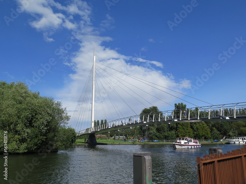 Reading to Caversham Footbridge over River Thames
