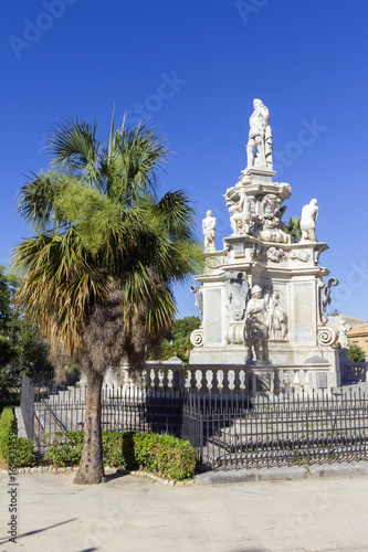Baroque statue in Palermo, Italy © skovalsky