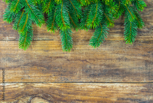 Weihnachten Holz Hintergrund mit Tannenzweig Grün Dekoration 