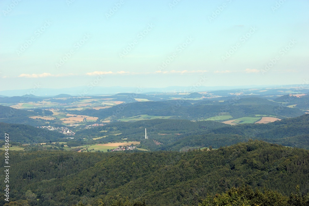 Blick vom Bilstein im Kaufunger Wald auf Thüringen