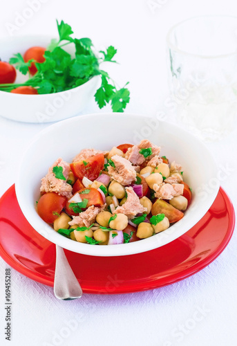 Tuna and chickpea Salad, Low-fat Healthy Eating