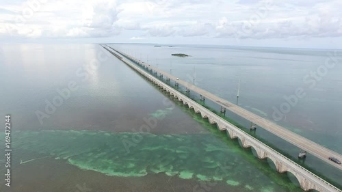 Wallpaper Mural Aerial video of Seven Mile Bridge with Money Key in the distance. Torontodigital.ca