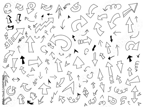 Doodle Set Pfeile in verschiedenen Formen und Größen