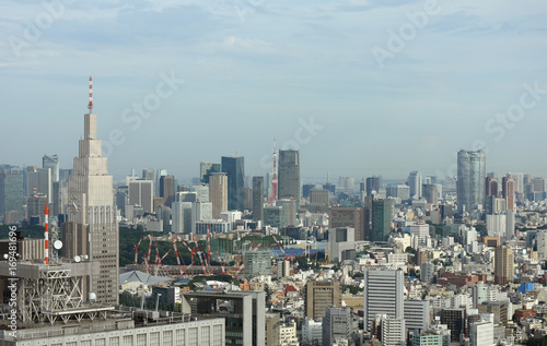  日本の東京都市景観（港区などの街並みを望む）