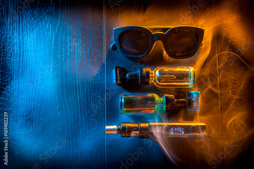 Vaping pen, vape devices