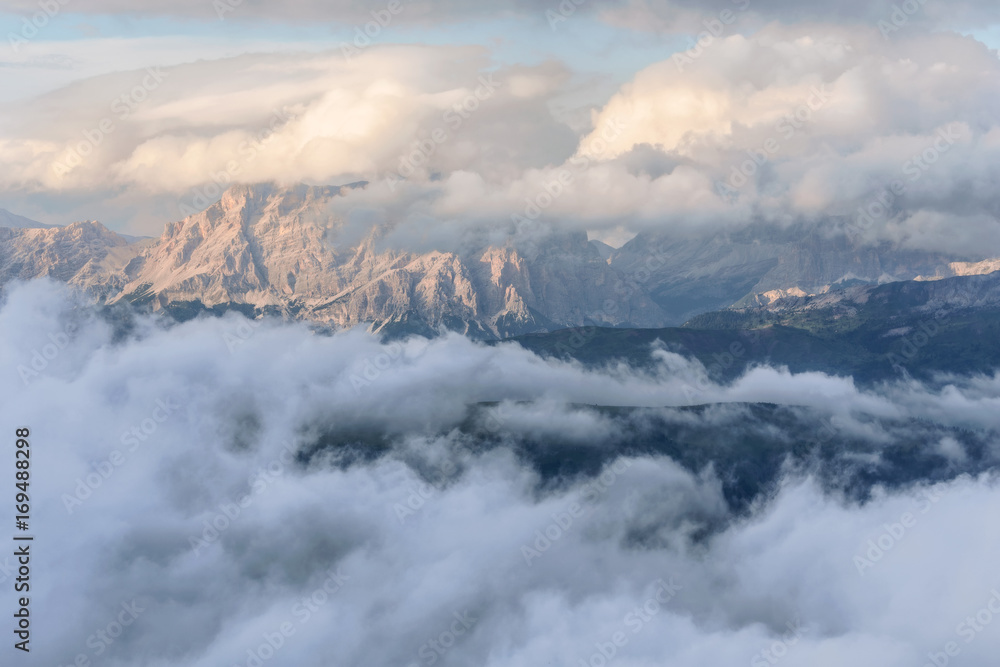 Sentiero delle Alte Creste, Arabba / Canazei, Trento / Belluno, Trentino Alto Adige / Veneto, Italy, Europe Sentiero delle Alte Creste, Arabba / Canazei, Trento / Belluno, Trentino Alto Adige / Veneto, Italy, Europe