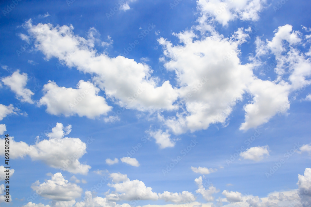 Obraz premium Clouds with blue sky background.