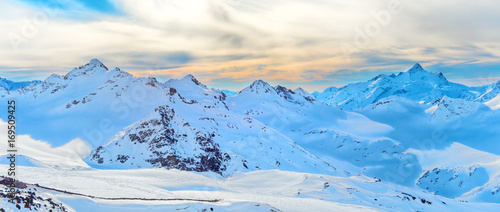 Panorama of winter mountains © Pavlo Vakhrushev