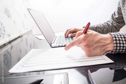 Wallpaper Mural Review the report Torontodigital.ca