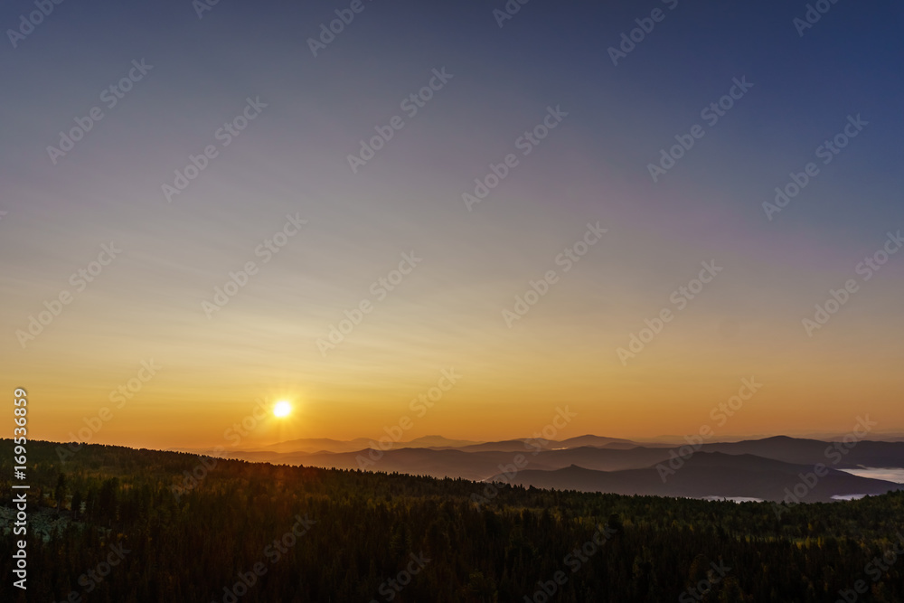 Spectacular dawn over mountain range in Sheregesh, Siberia
Spectacular dawn over mountain range in Sheregesh, Siberia