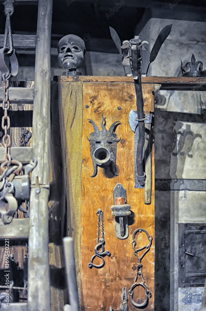 Museum of medieval torture instruments foto de Stock | Adobe Stock