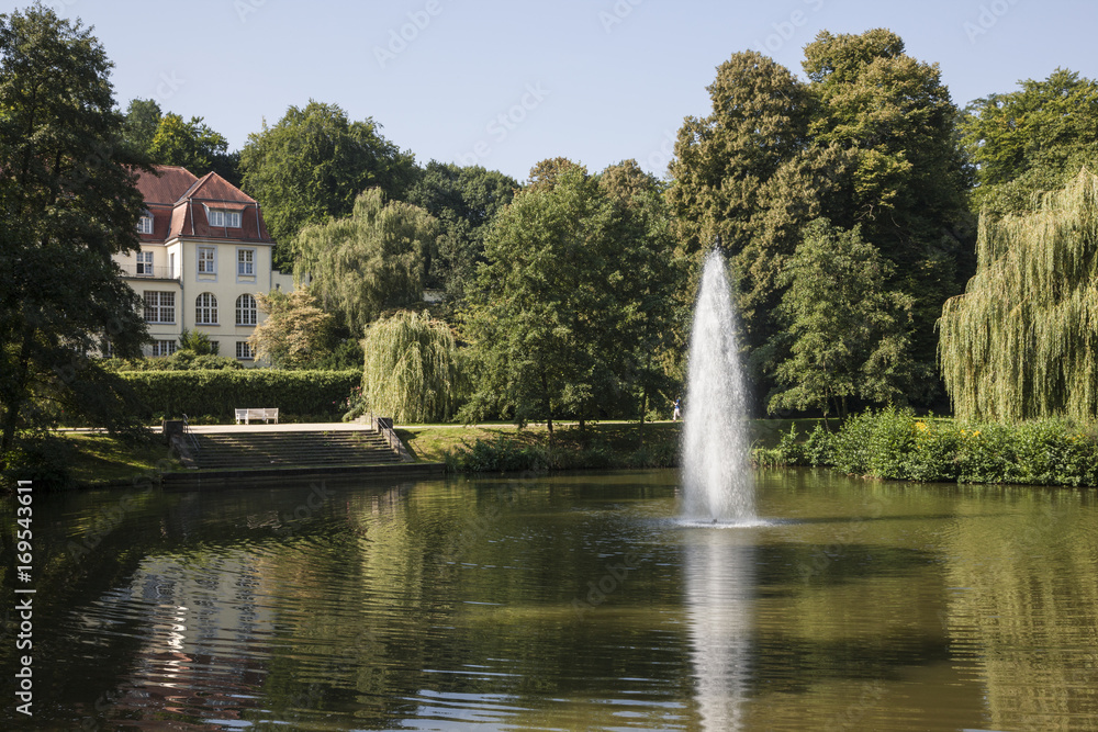 Fototapeta premium Mülheim an der Ruhr-Kurpark am Solbad Raffelberg