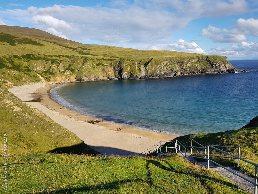 Fototapeta premium Sandstrand, genannt Silverstrand bei Malin Beg, County Donegal