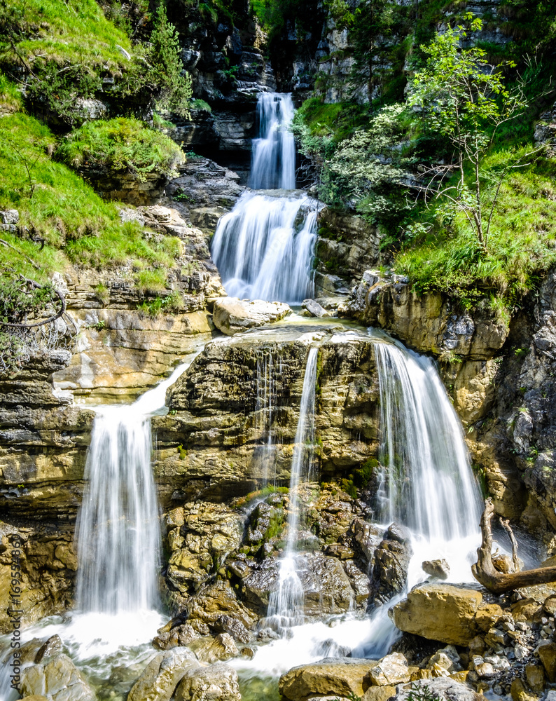 Fototapeta premium waterfalls in farchant