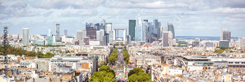 Aerial panoramic cityscape view on the business district with skyscrapers during the sunny day in Paris © rh2010