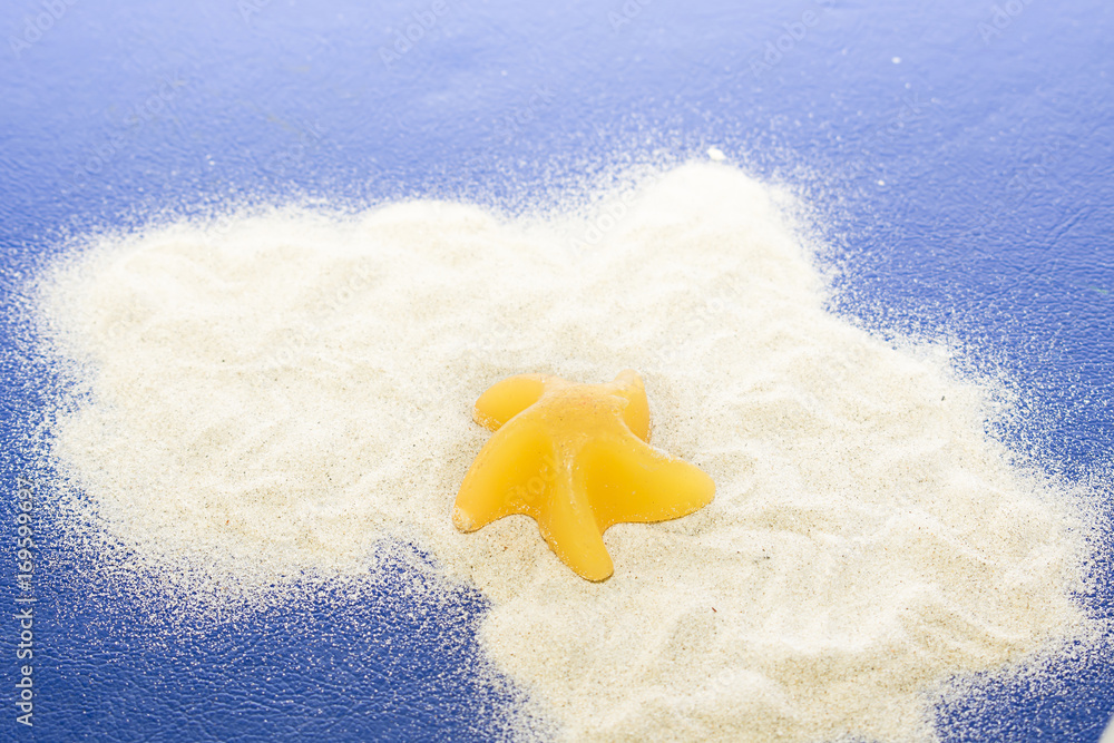 Obraz premium Star and sand.