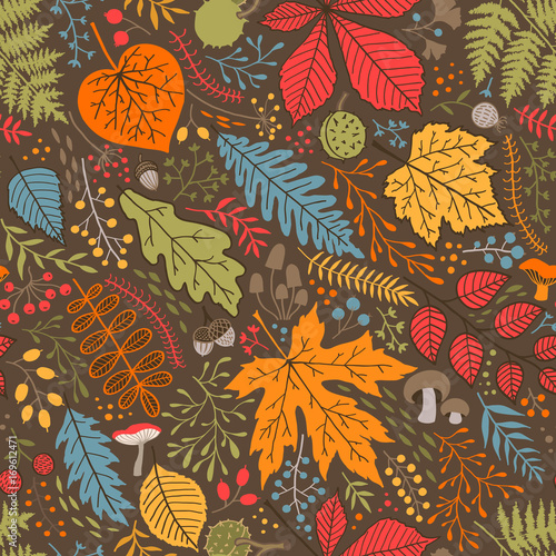 Seamless pattern of leaves, branches and berries