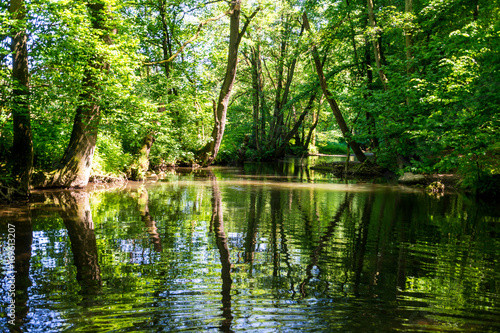 Landschaft mit Bachlauf