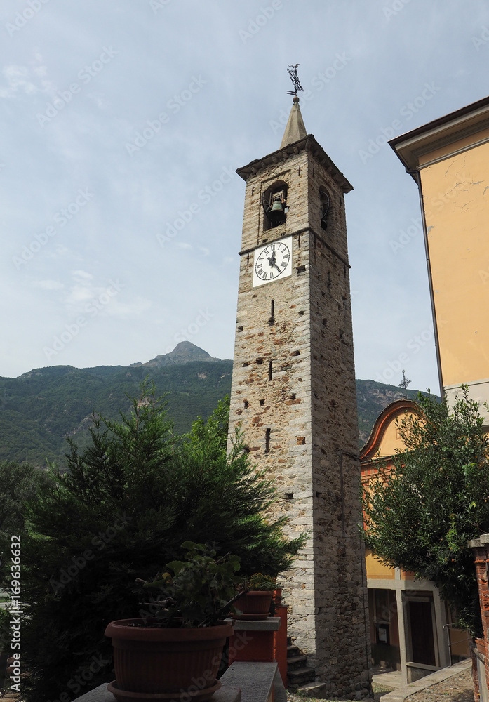 Obraz premium View of Settimo Vittone old city centre