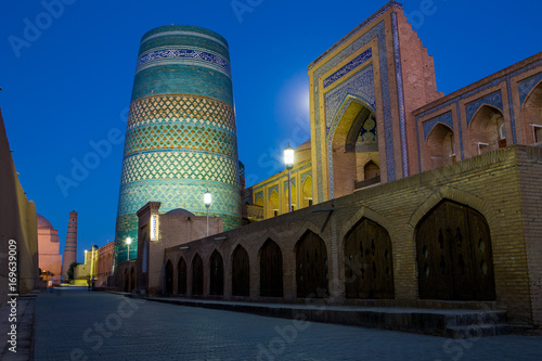 Katla Minar Minarett in Chiwa / Usbekistan photo