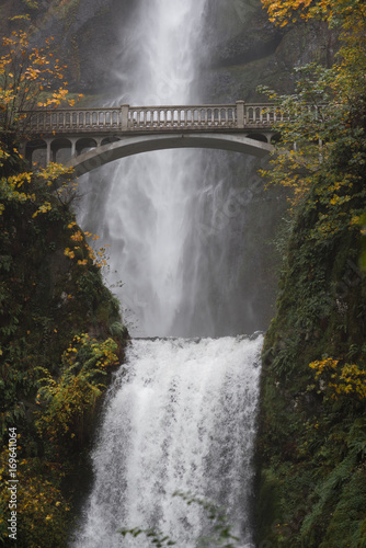 Fototapeta Naklejka Na Ścianę i Meble -  Bridge over waterfall 