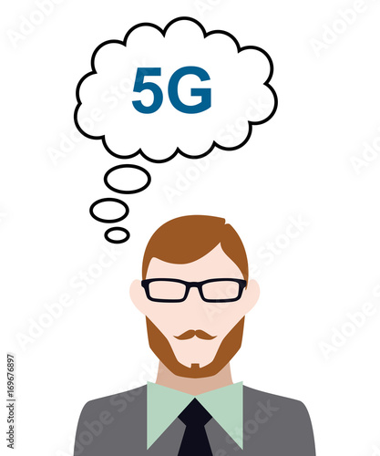 Person denkt an 5G