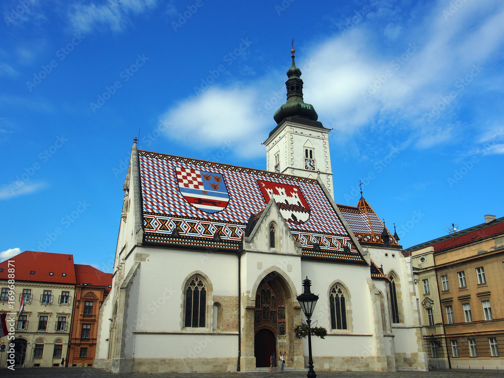 Altstadt Zagreb, Kroatien: St.-Markus-Kirche mit Wappen auf dem Dach