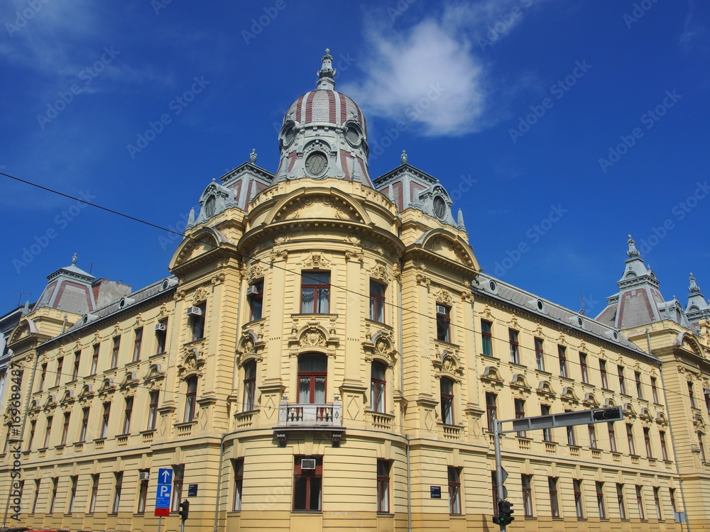 Zagreb, Kroatien: Altbaufassaden der Jahrhundertwende