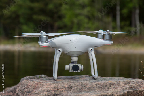 DJI Phantom 4