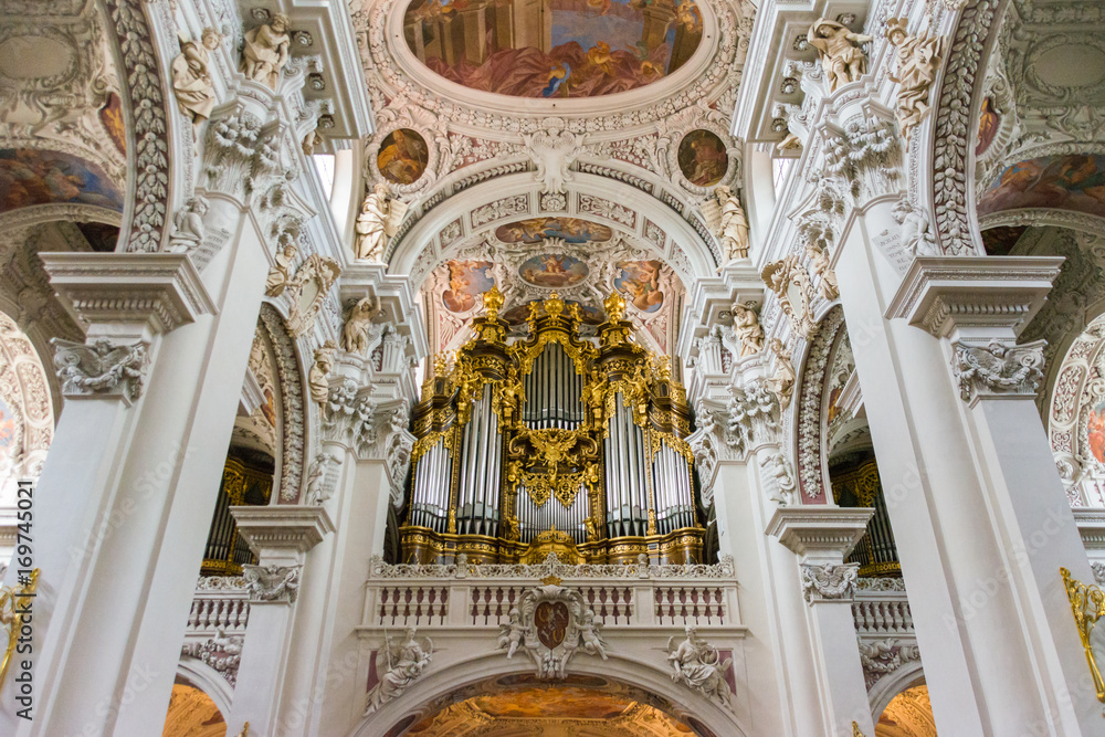 Dom  Passau Orgel innen 