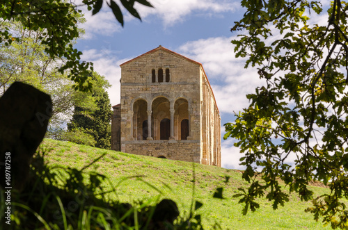 Santa María del Naranco, church photo