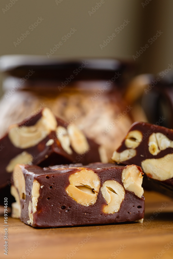 chocolate fudge with cashew