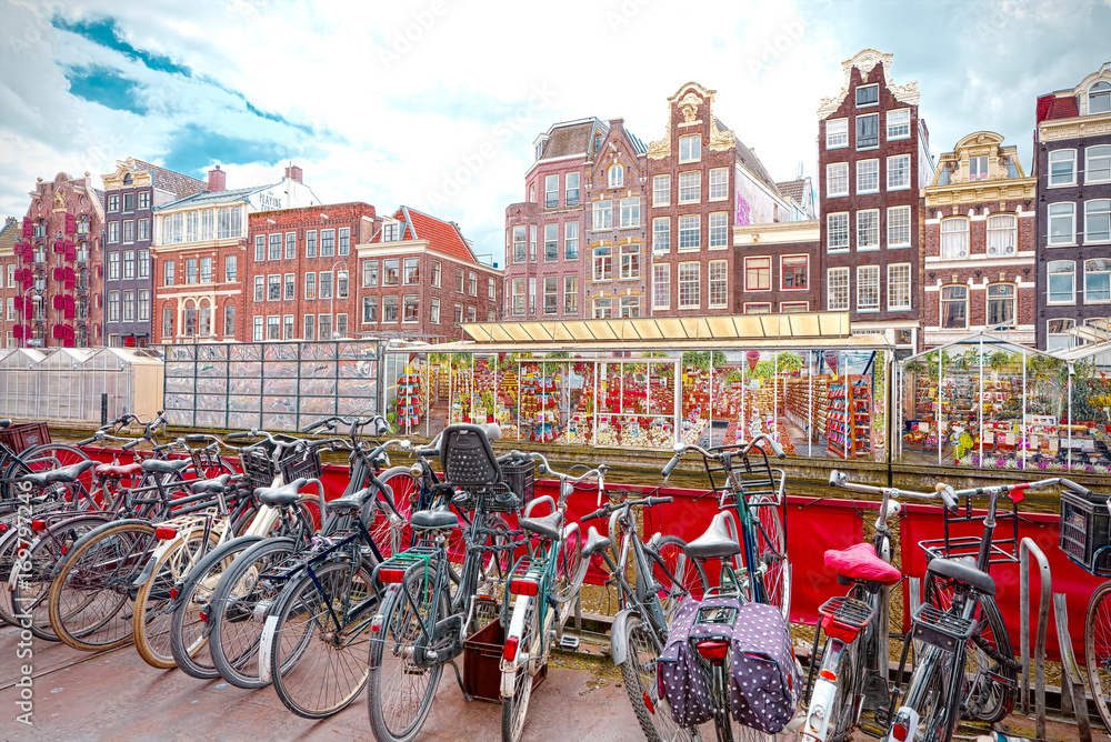 Flower market in Amsterdam (Bloemenmarkt) and bicycles