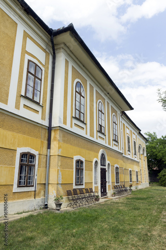 Abandoned palace in Hungary © skovalsky