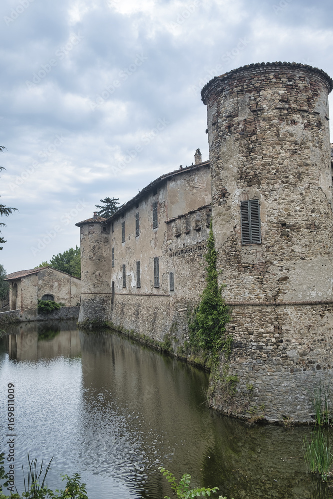 Lisignano (Piacenza), the castle
