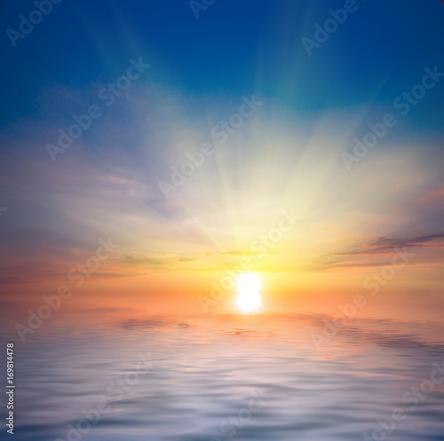 Sun with rays to the sea. © Sviatoslav Khomiakov