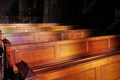 Foto Church pews in Uppsala, Sweden
