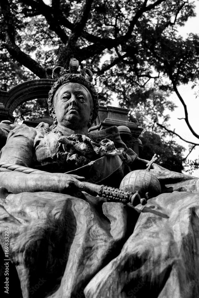 Statue of Queen Victoria in shadow moment, Statue of Queen of Great