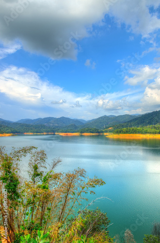 Scenery of man made lake at Sungai Selangor dam during midday... © Chee-Onn Leong